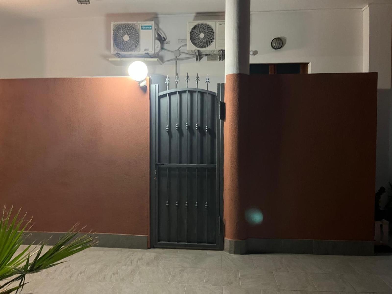 דירות מונסרטו Domus Alice מראה חיצוני תמונה